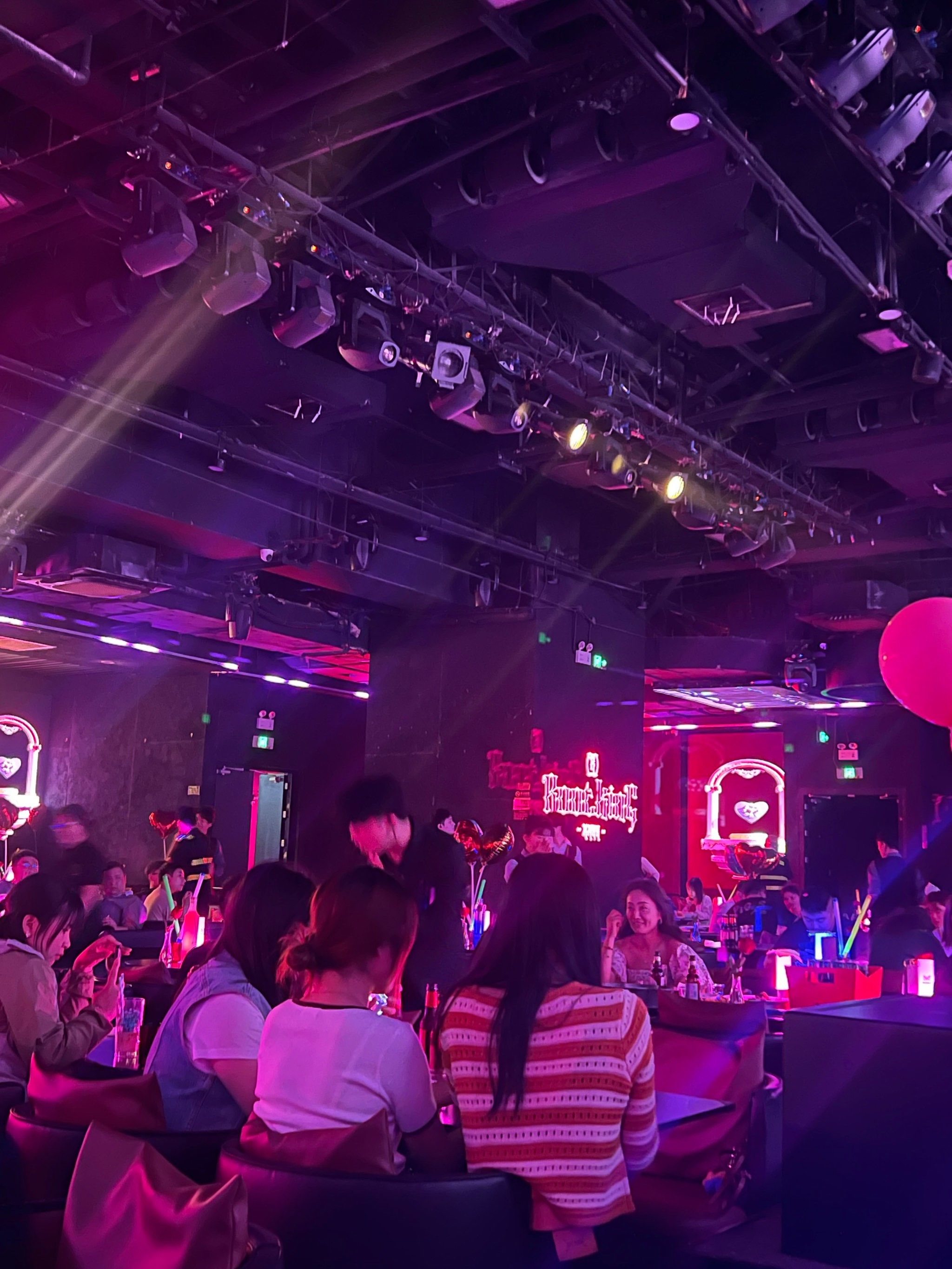 汕尾商务ktv多少钱一个小时合理吗-陆河县ktv预定